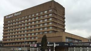 More than 500 migrants arrive in small boats on Wednesday