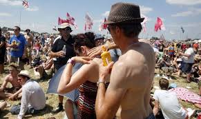 "Shirtless sunbathers make me want to call police".