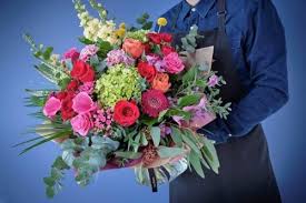 THE BRITISH STIFF UPPER LIP LIVES ON